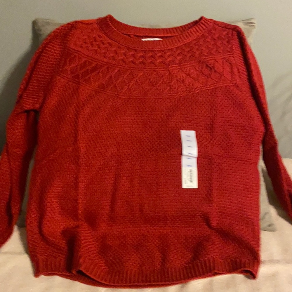 Lightweight sweater